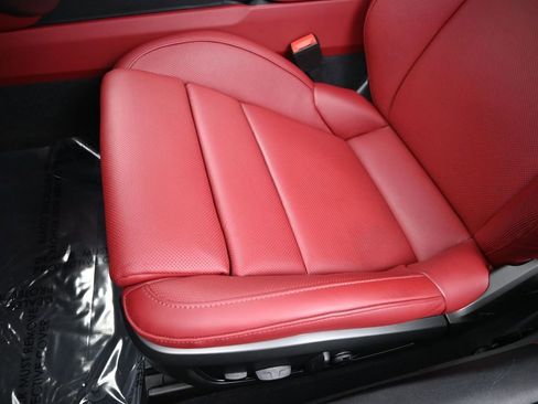 Certified 2024 Porsche 911 Carrera image 22