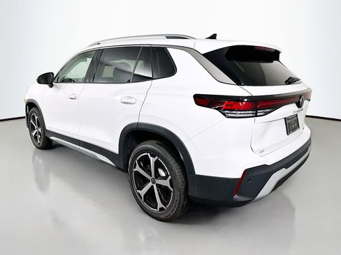 New 2025 Volkswagen Tiguan SE image 5