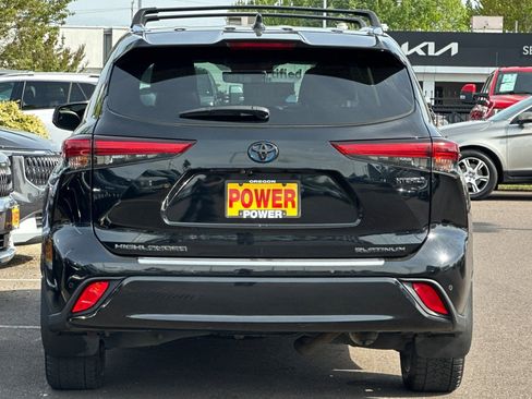 Used 2020 Toyota Highlander Platinum AWD/4WD image 5