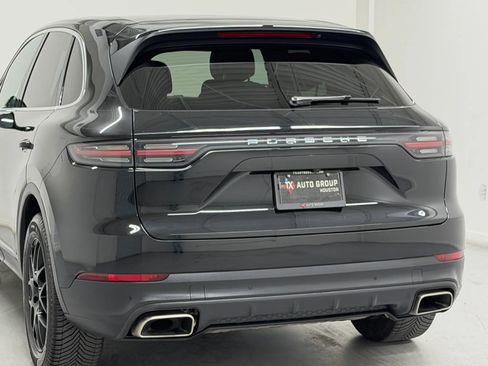 Used 2022 Porsche Cayenne AWD/4WD image 93