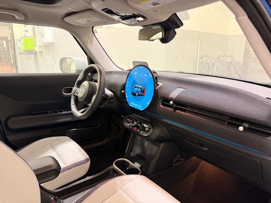 Certified 2025 MINI Cooper S FWD image 28
