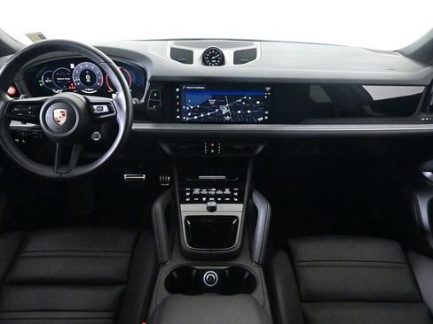 Certified 2024 Porsche Cayenne S image 12