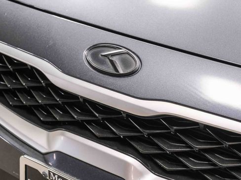 Used 2020 Kia Forte LXS FWD image 14