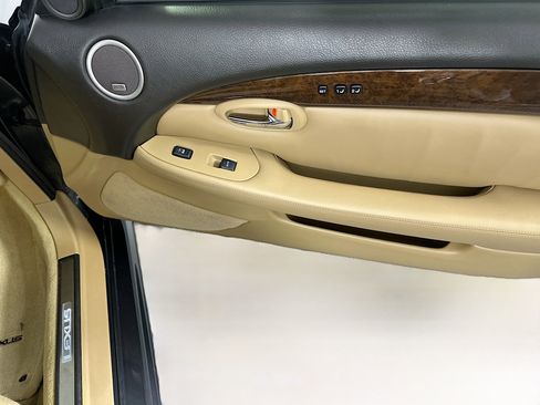 Used 2008 Lexus SC 430 Convertible image 28