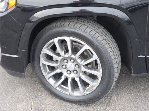 Used 2023 GMC Acadia Denali w/ Denali Technology Package image 27