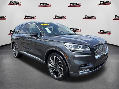 Used 2020 Lincoln Aviator Reserve w/ Equipment Group 202A AWD/4WD image 3