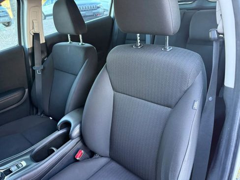 Used 2016 Honda HR-V LX image 39