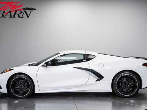 Used 2023 Chevrolet Corvette Stingray Coupe w/ Battery Protection Package RWD image 10