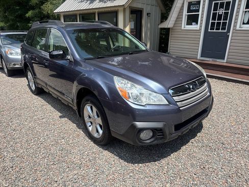 Used 2014 Subaru Outback 2.5i AWD/4WD image 4