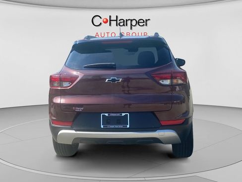 Used 2022 Chevrolet TrailBlazer LT w/ LPO, Blackout Package AWD/4WD image 4