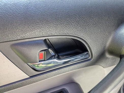 Used 2010 Honda CR-V LX image 24