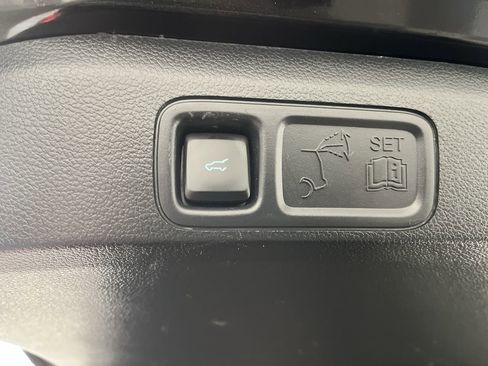 Certified 2024 Ford Expedition Max XLT image 35