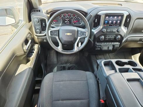 Used 2022 Chevrolet Silverado 2500 LT AWD/4WD image 13