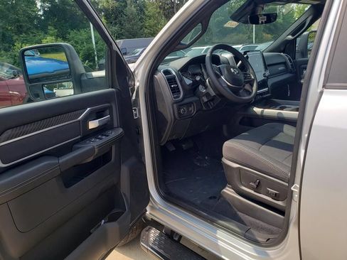 New 2026 RAM 3500 Big Horn AWD/4WD image 6
