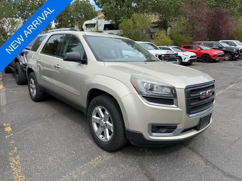 Used 2015 GMC Acadia SLE FWD image 3