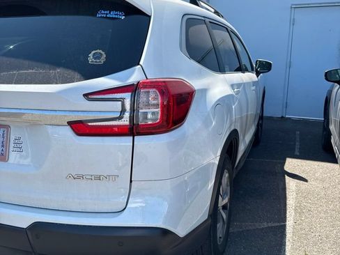 Used 2025 Subaru Ascent Premium AWD/4WD image 3