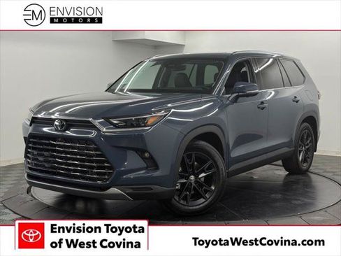 Certified 2026 Toyota Grand Highlander AWD image 1