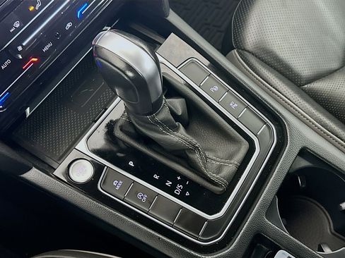 Used 2023 Volkswagen Arteon SEL Premium image 24