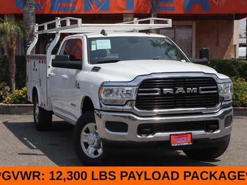 Used 2021 RAM 3500 Big Horn AWD/4WD image 2