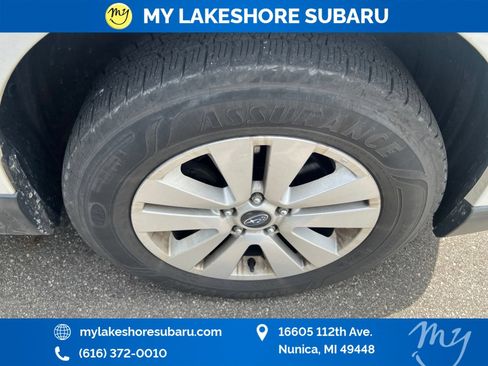 Used 2019 Subaru Outback 2.5i AWD/4WD image 5