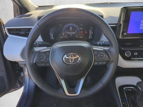 Used 2026 Toyota Corolla SE FWD image 15