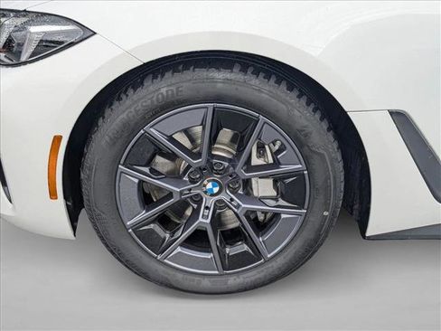 Certified 2025 BMW i4 xDrive40i w/ Premium Package image 30