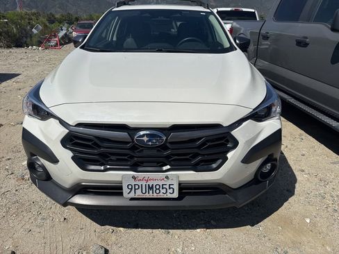 Used 2024 Subaru Crosstrek 2.0i Premium image 2