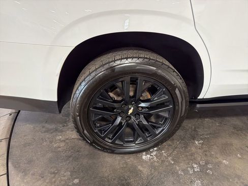 Used 2021 Chevrolet Tahoe High Country w/ Premium Package image 38