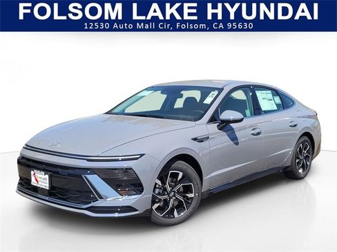 New 2025 Hyundai Sonata SEL image 1