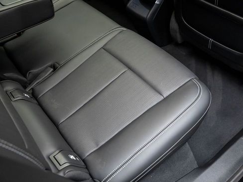 Used 2024 Cadillac Lyriq Luxury image 39