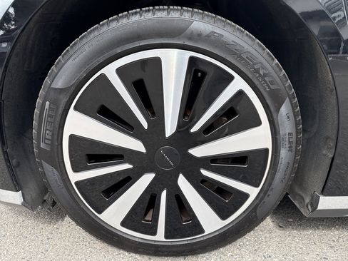Used 2024 Lucid Air Touring AWD/4WD image 10