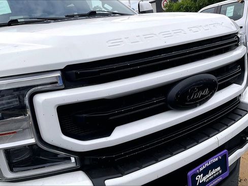 Used 2020 Ford F250 Platinum w/ FX4 Off-Road Package AWD/4WD image 30