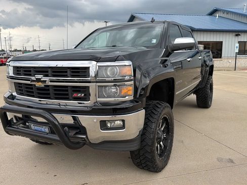 Used 2014 Chevrolet Silverado 1500 LTZ Z71 w/ LTZ Plus Package AWD/4WD image 2