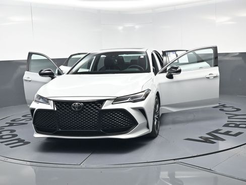 Used 2022 Toyota Avalon Touring w/ Advanced Safety Package image 24