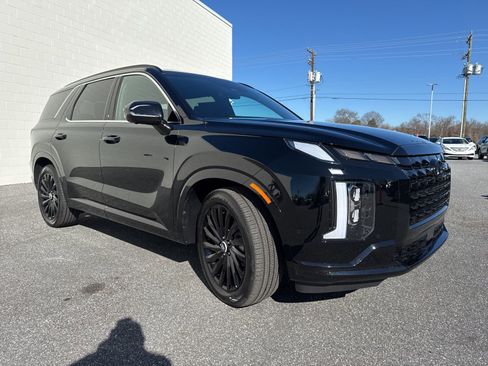 Used 2025 Hyundai Palisade Calligraphy image 3