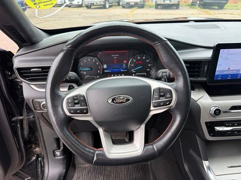 Used 2023 Ford Explorer Timberline w/ Timberline Technology Package AWD/4WD image 15