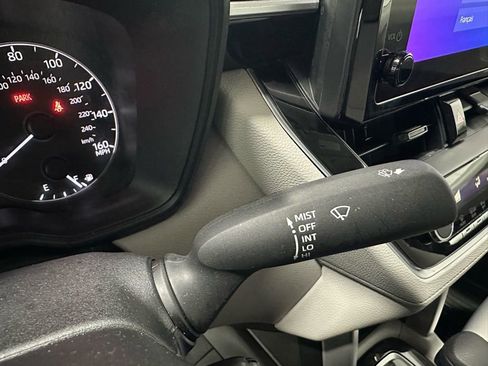 Used 2025 Toyota Corolla Cross L image 22