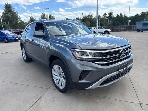 Used 2023 Volkswagen Atlas Cross Sport SE AWD/4WD image 3