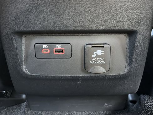 Certified 2025 Nissan Frontier SV w/ SV Convenience Package RWD image 33