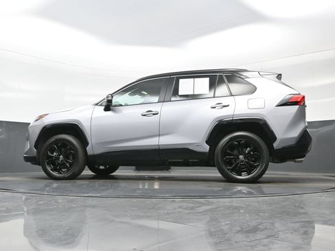 Used 2024 Toyota RAV4 XSE w/ Advanced Technology Package AWD/4WD image 30