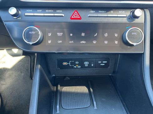 Used 2025 Hyundai Sonata Limited FWD image 14