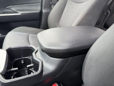 Used 2022 Toyota RAV4 XLE w/ Convenience Package image 14