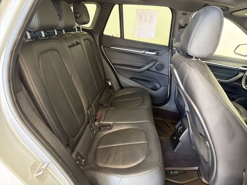 Used 2017 BMW X1 xDrive28i AWD/4WD image 30