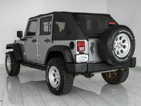 Used 2014 Jeep Wrangler Unlimited Sport AWD/4WD image 8