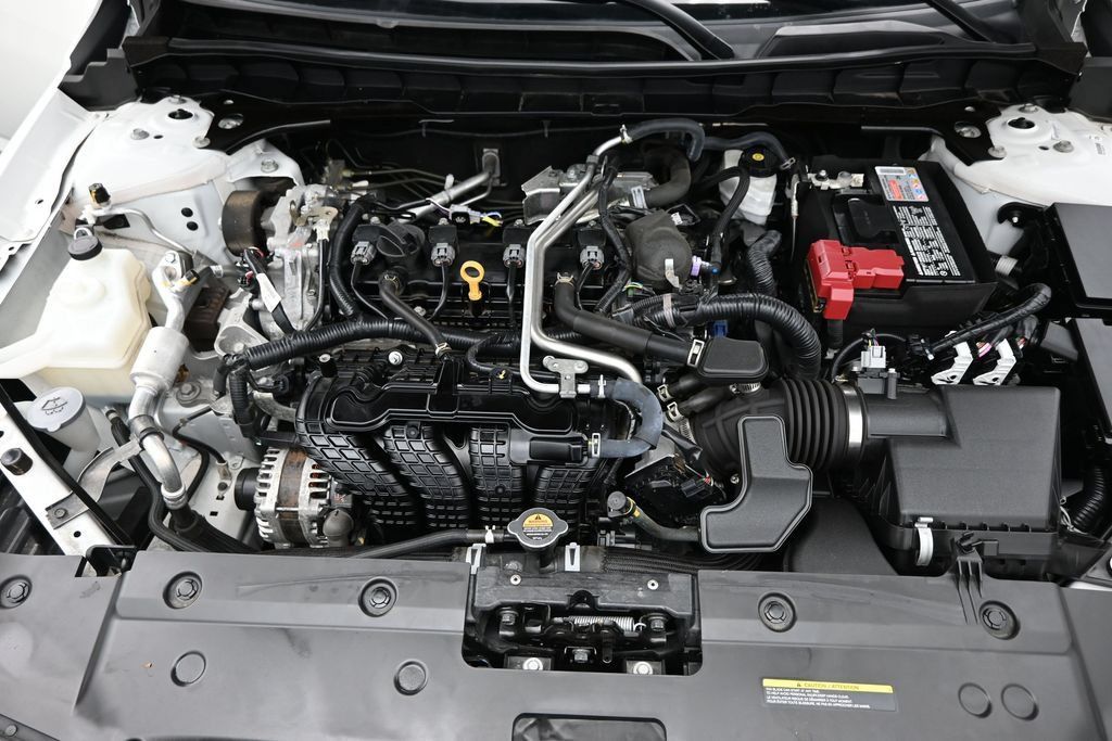 Used 2025 Nissan Altima 2.5 SV AWD/4WD image 15