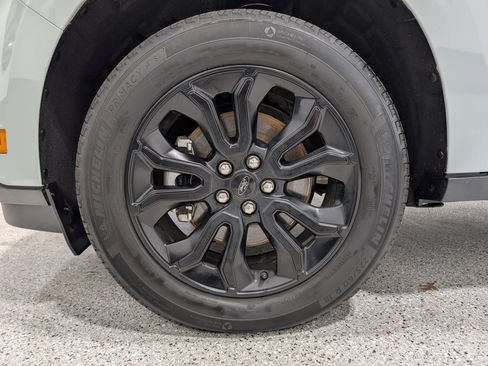 Used 2024 Ford Maverick Lariat w/ Black Appearance Package image 10