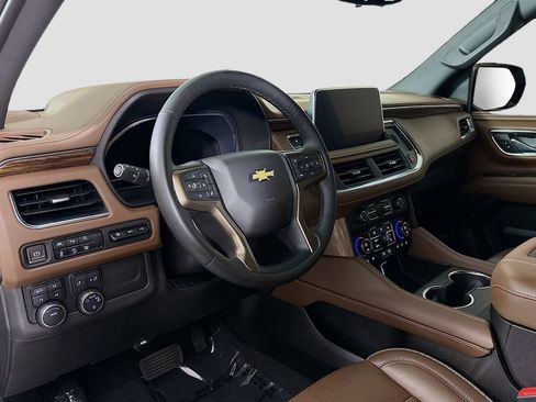 Certified 2023 Chevrolet Tahoe High Country AWD/4WD image 11