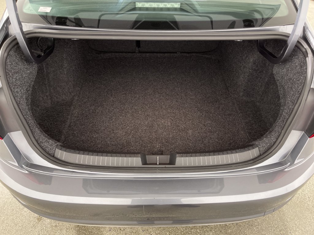 Used 2021 Volkswagen Jetta SEL FWD image 10