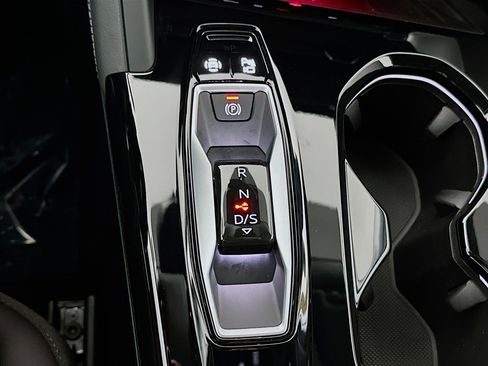 New 2025 Audi Q5 Premium Plus image 17