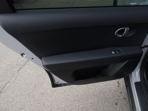 Used 2023 Hyundai Ioniq 5 SE RWD image 15
